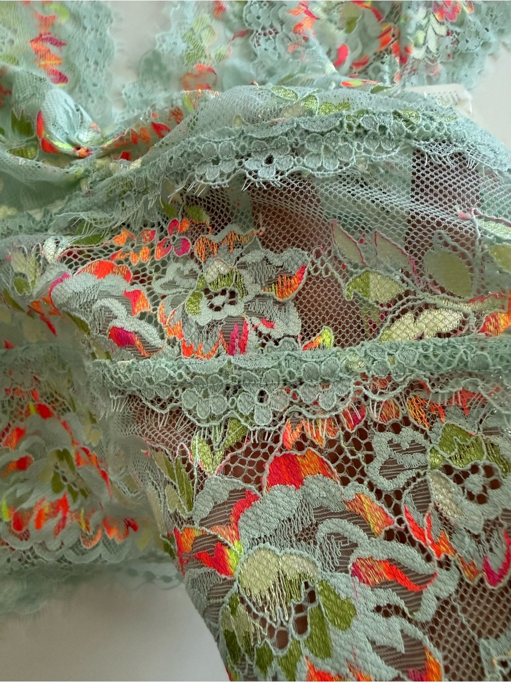 Lace Floral garden party lace tee - Picture 4 of 5